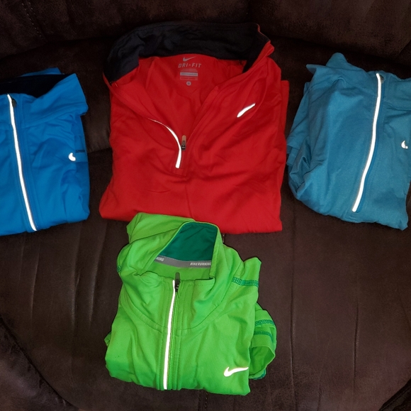 Lot of 4 Nike Half Zip- sz Small - Picture 2 of 2